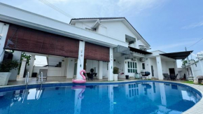 IPOH Seri Bougainvillea Luxe Villa with Splendid POOL